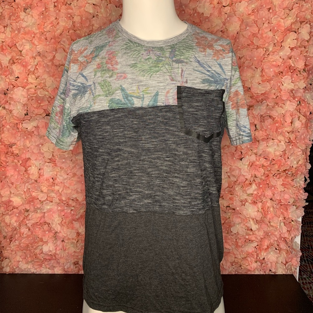 Univibe Large Black and Tropical Shirt